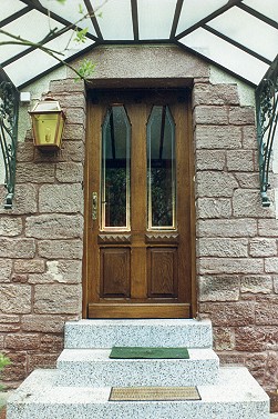 Restaurierte historische Haustr